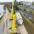 Offenbacher Industriepark - Beladung Schiff mit Gro&szlig;tanks