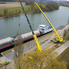 Offenbacher Industriepark - Beladung Schiff mit Großtanks